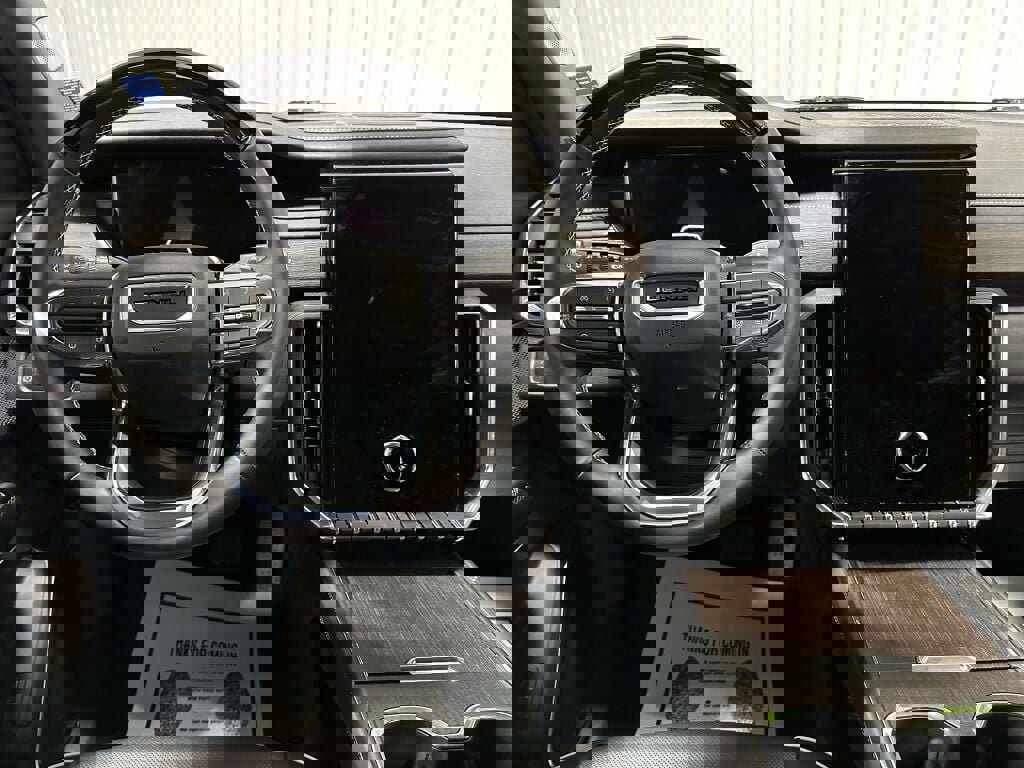 Used 2025 GMC Acadia Denali w/ Super Cruise Package image 8