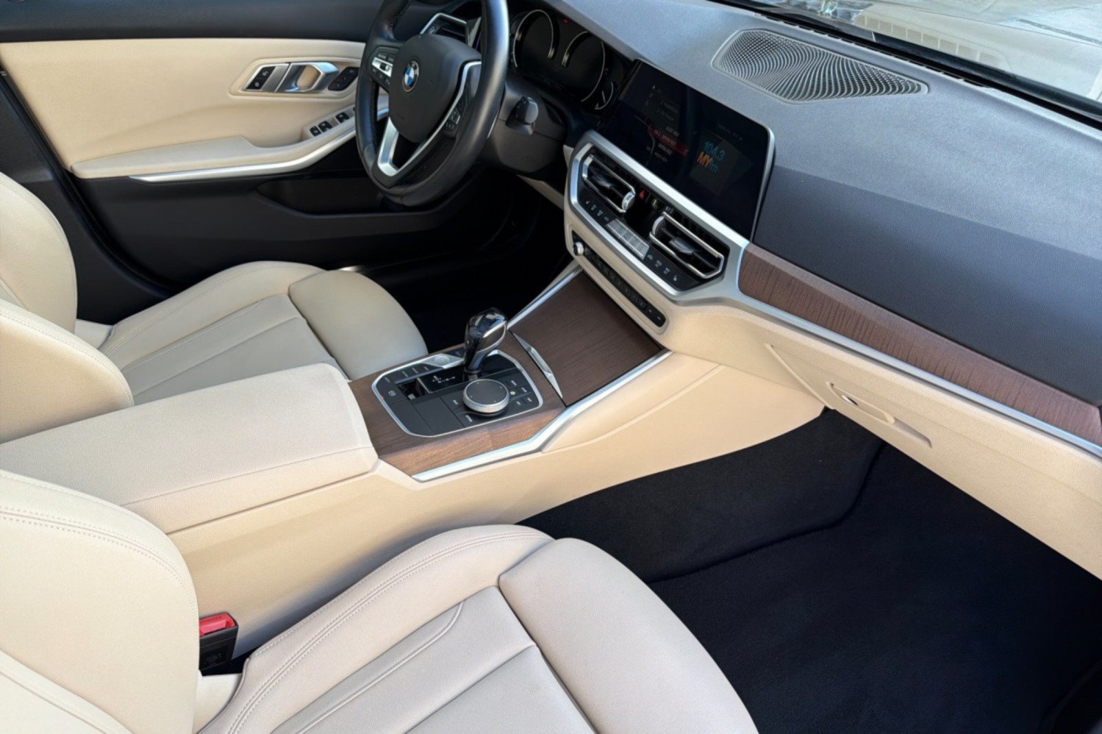 Used 2020 BMW 330i Sedan w/ Driving Assistance Package RWD image 14