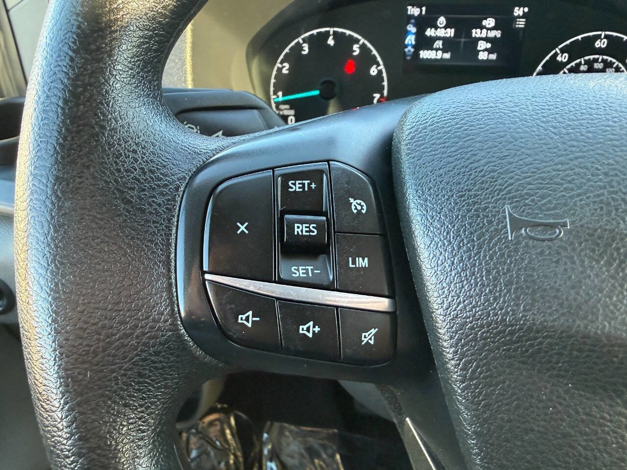 Used 2023 Ford Transit 350 XLT image 31