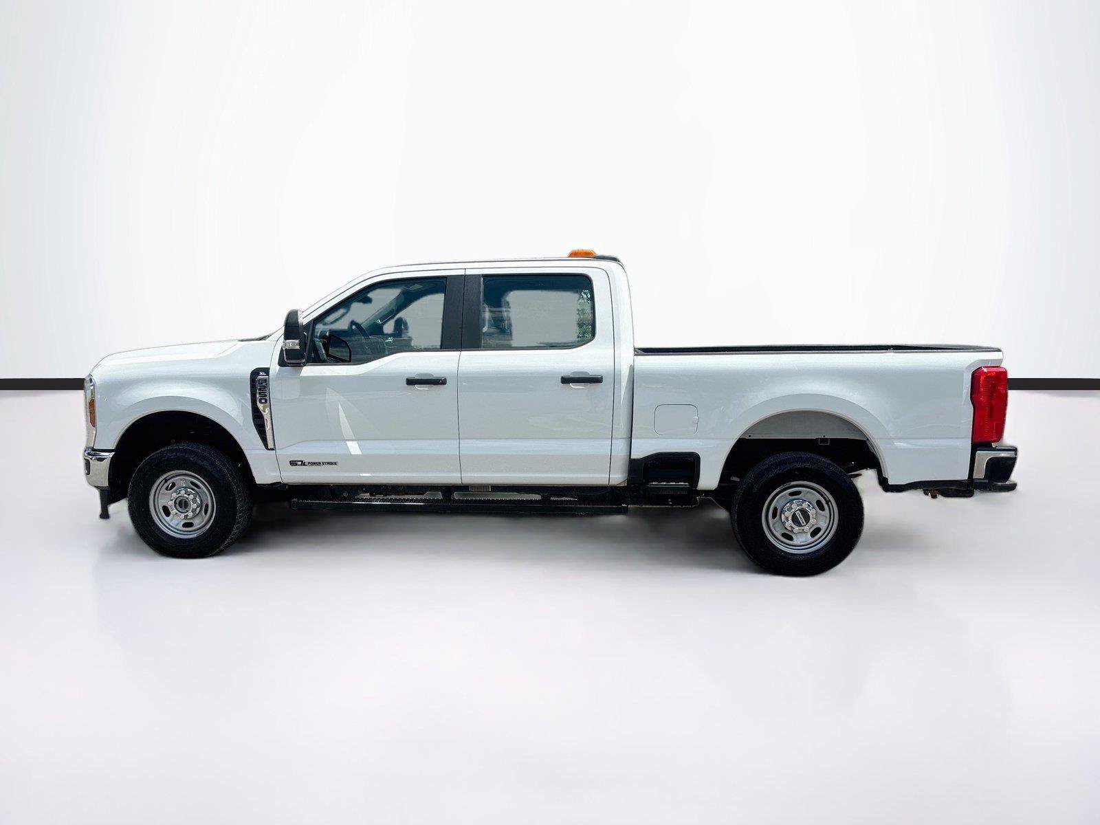 Used 2024 Ford F250 XL w/ FX4 Off-Road Package AWD/4WD image 4