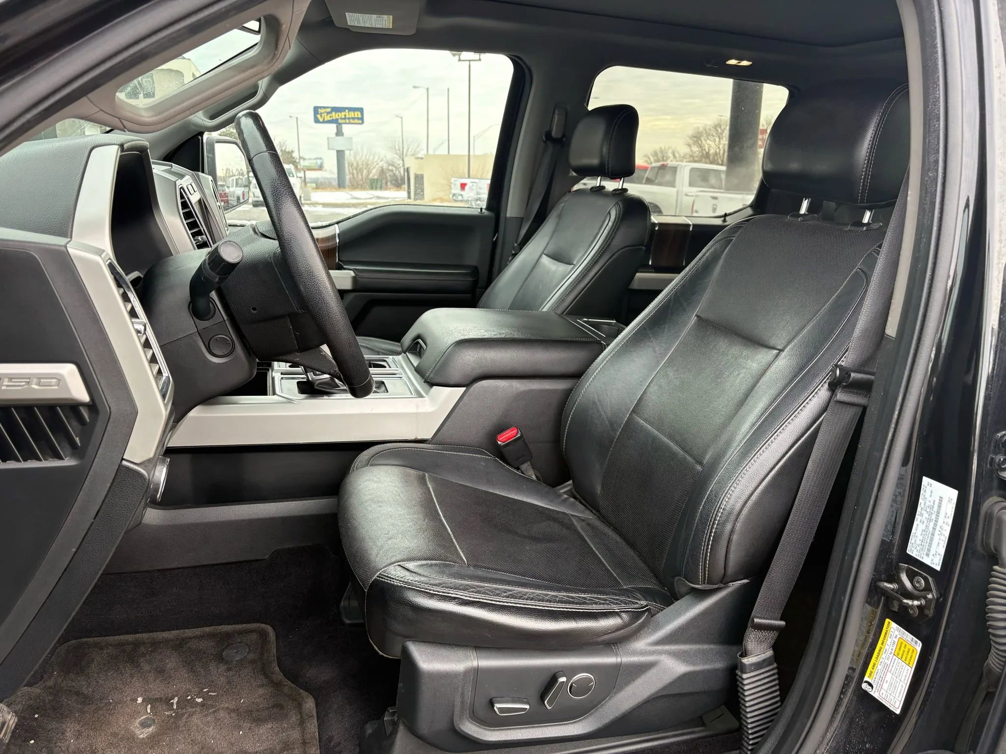 Used 2015 Ford F150 Lariat w/ Equipment Group 502A Luxury image 21