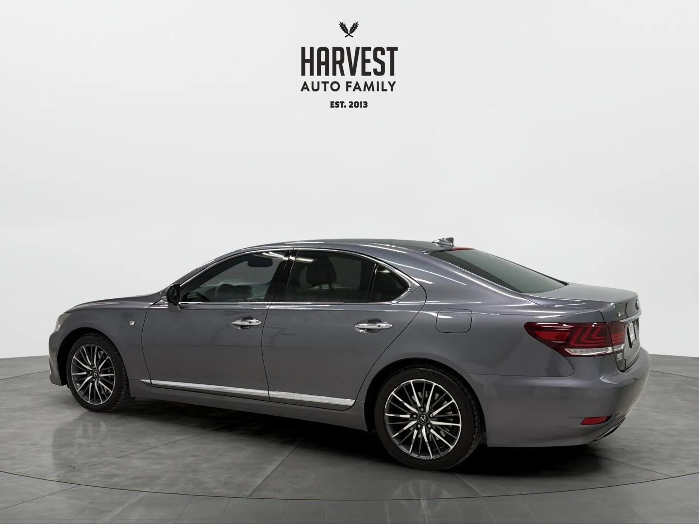 Used 2015 Lexus LS 460 AWD w/ F Sport Package image 3