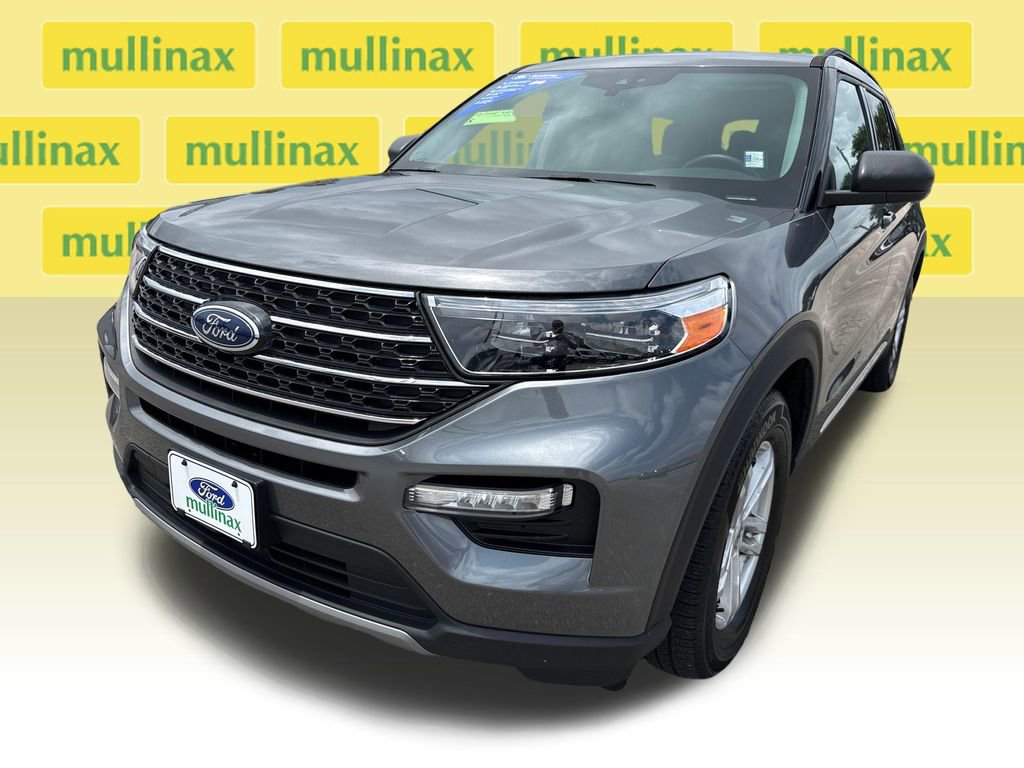 Used 2024 Ford Explorer XLT w/ Equipment Group 202A RWD image 10