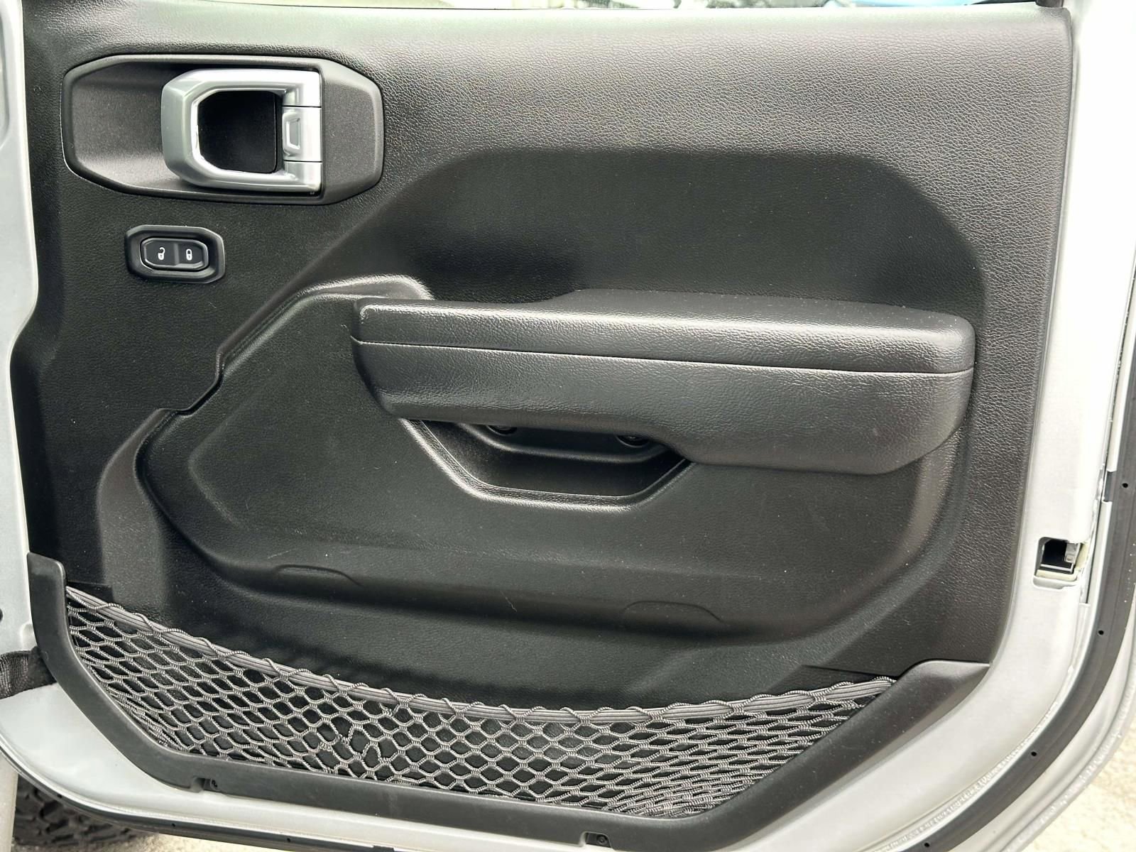 Used 2022 Jeep Wrangler Unlimited Sport image 27