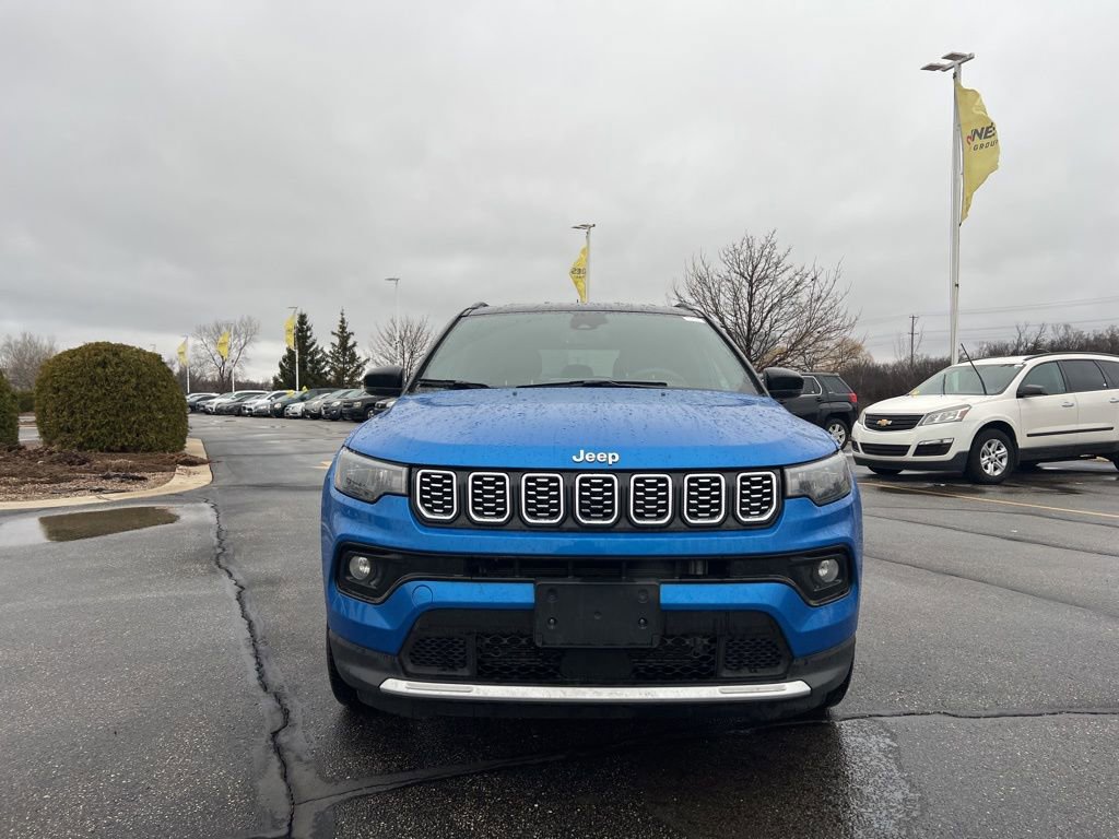 Used 2025 Jeep Compass Limited image 2