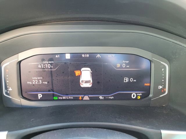 Used 2022 Volkswagen Atlas Cross Sport SEL R-Line AWD/4WD image 25