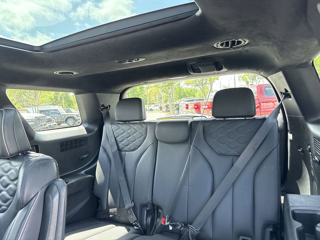 Used 2022 Hyundai Palisade Calligraphy w/ Winter Package image 24