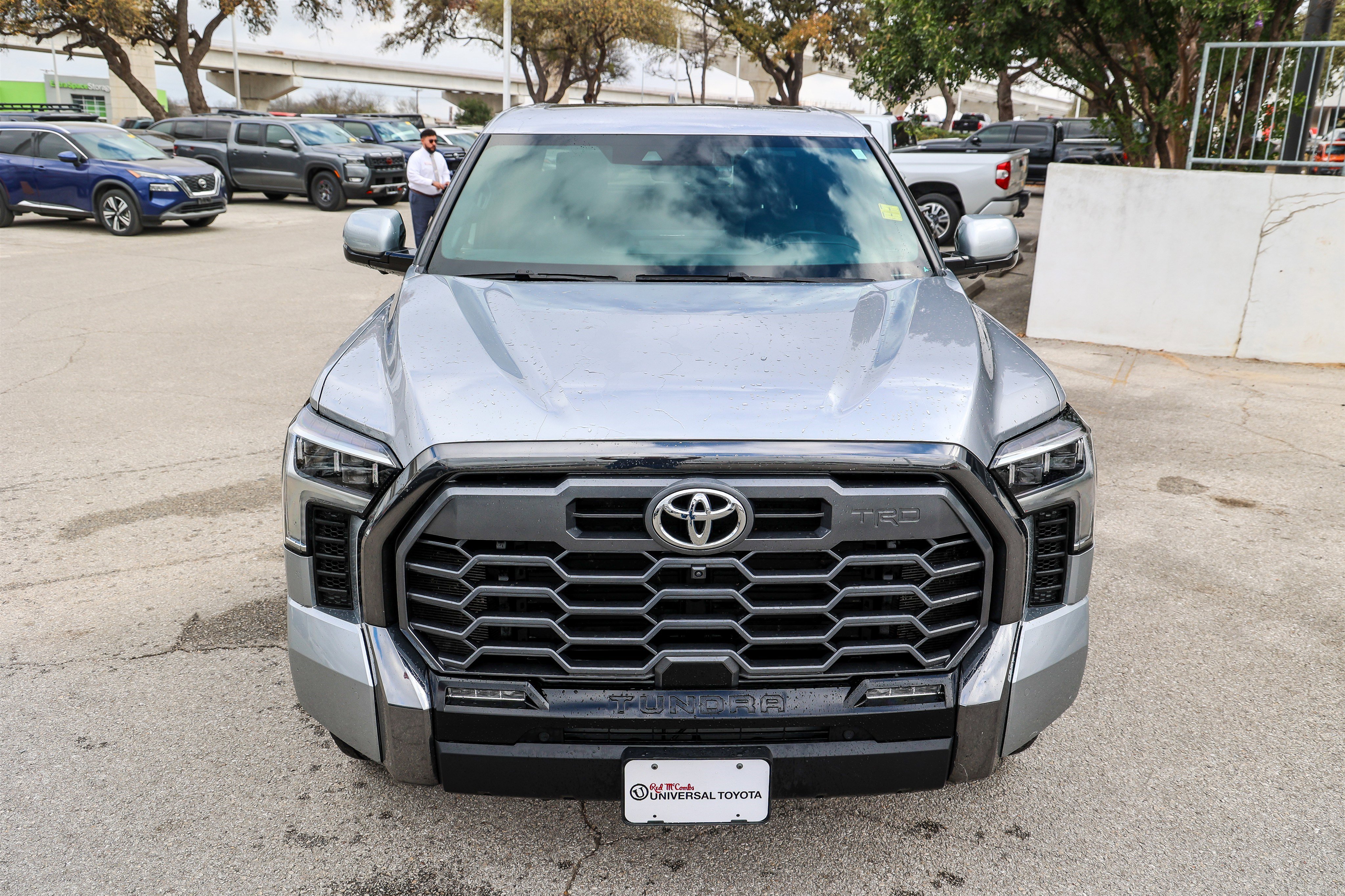 Used 2025 Toyota Tundra Platinum w/ TRD Off-Road Package image 4