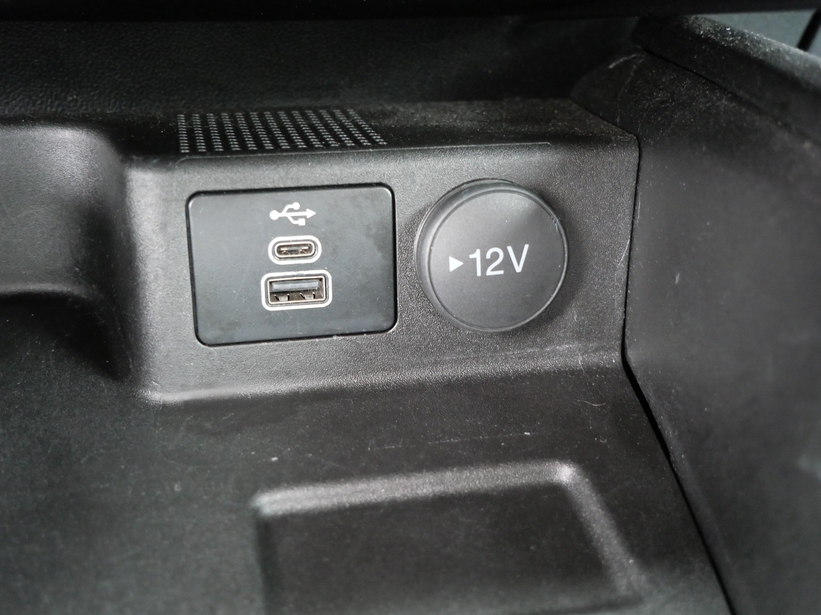 Used 2024 Ford Escape Active AWD/4WD image 31