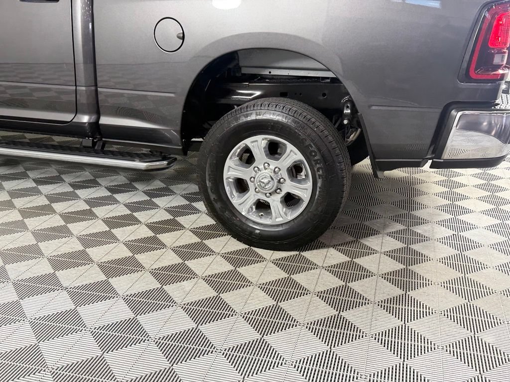 Certified 2025 RAM 2500 Big Horn AWD/4WD image 10