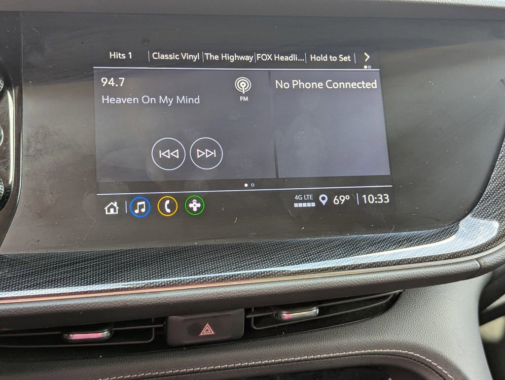 Used 2023 Buick Envision Preferred image 10