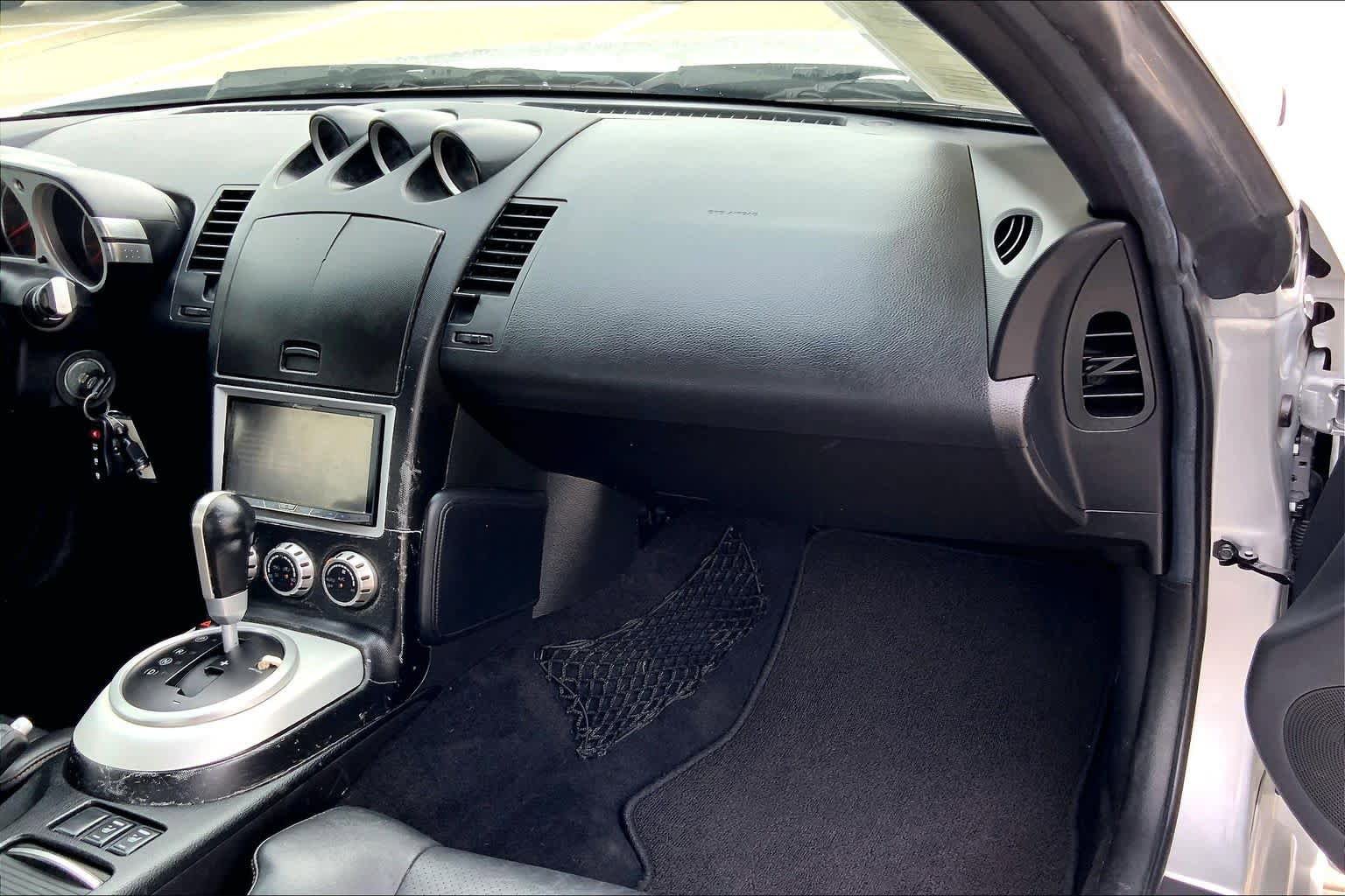 Used 2008 Nissan 350Z Touring w/ Cargo Convenience Pkg RWD image 13