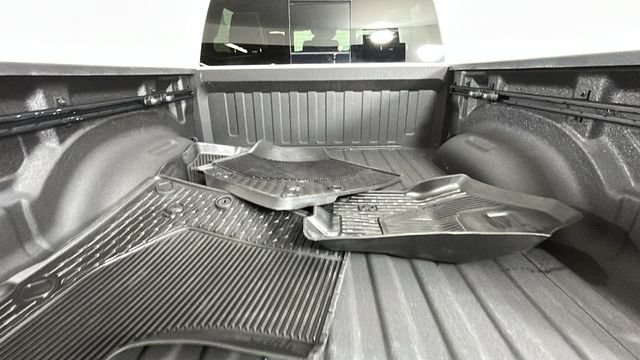 Used 2023 RAM 1500 Laramie AWD/4WD image 27