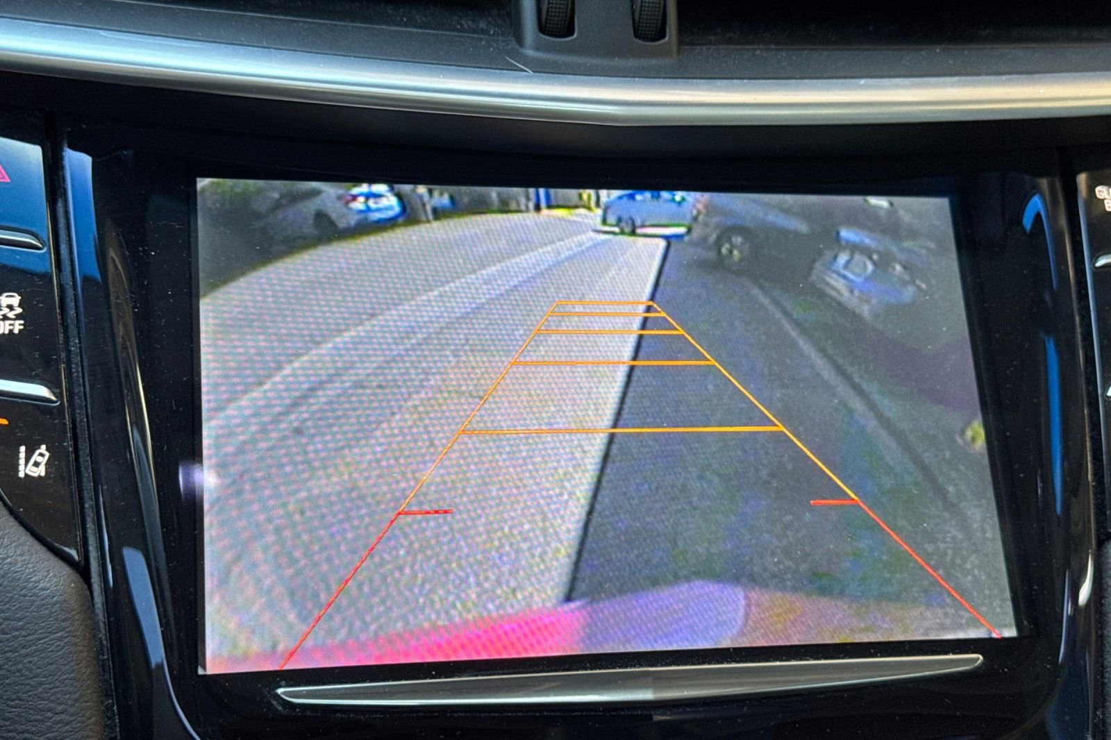 Used 2014 Cadillac XTS Luxury w/ Driver Awareness Package image 10