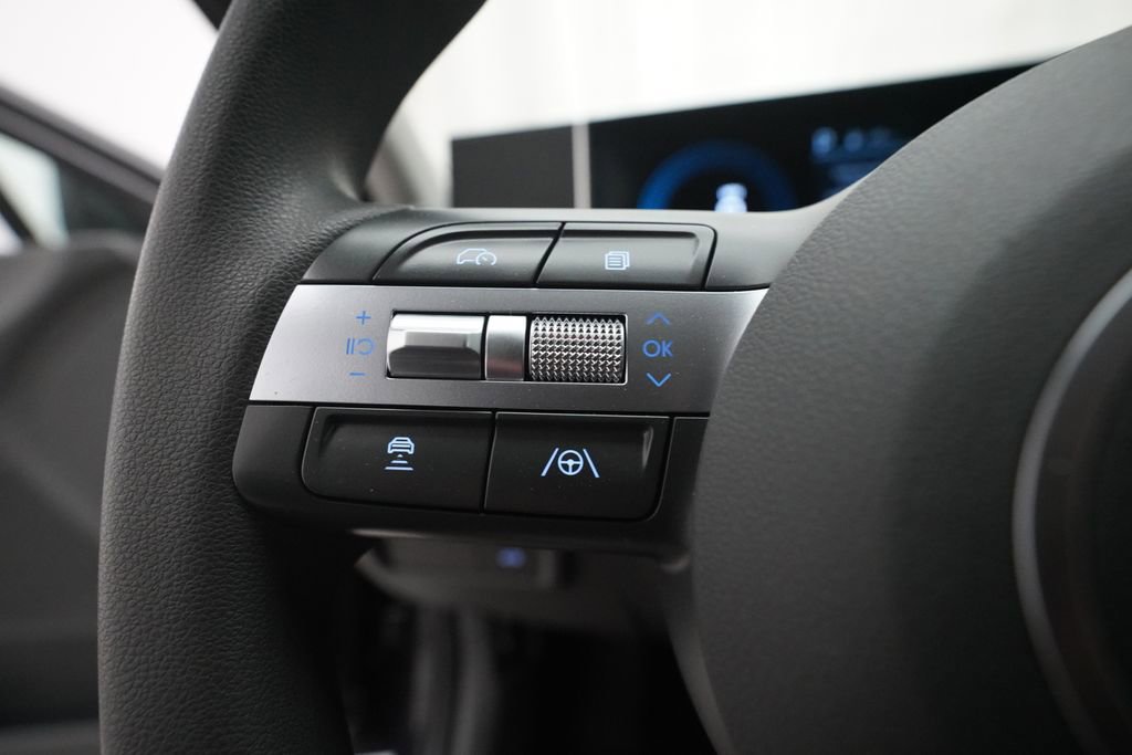 Used 2025 Hyundai Sonata SE image 17