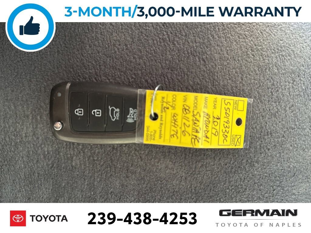 Used 2019 Hyundai Santa Fe SE image 20