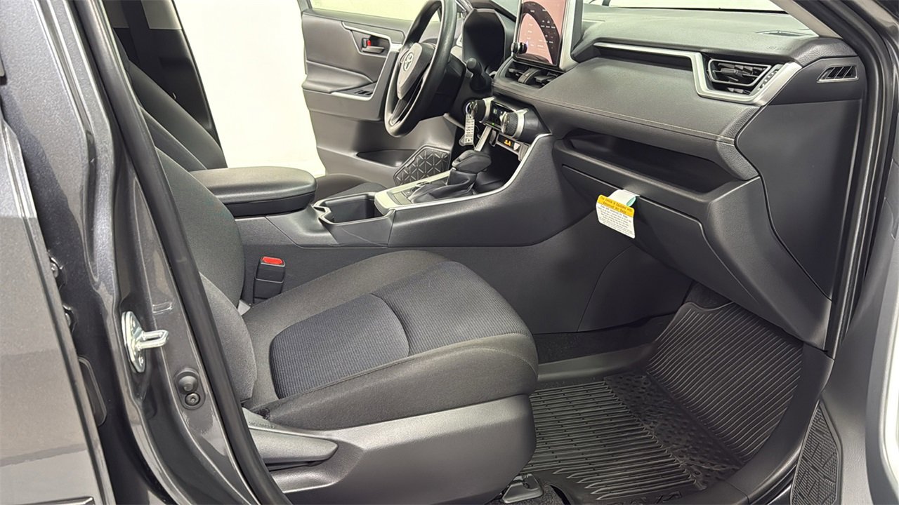 Certified 2025 Toyota RAV4 LE image 18