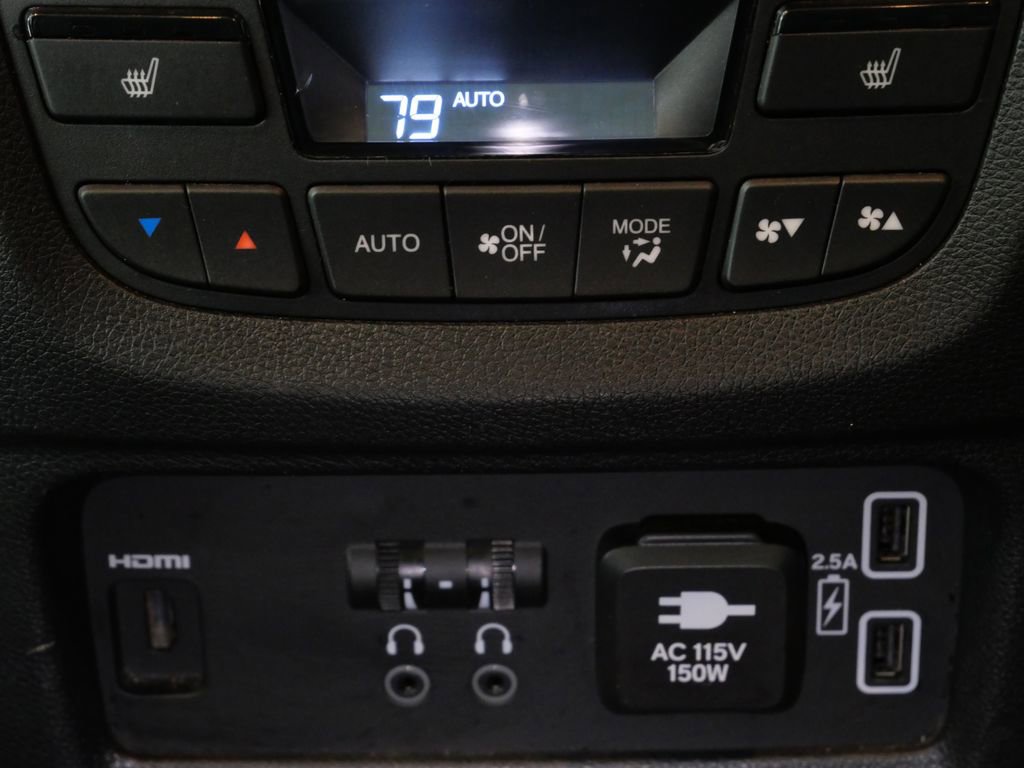 Used 2021 Honda Pilot Elite image 24