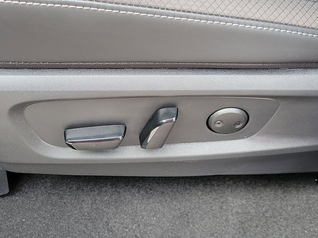 New 2026 Nissan Pathfinder SL AWD/4WD image 25