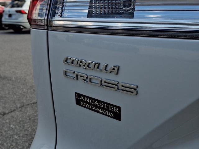 Certified 2022 Toyota Corolla Cross LE w/ Moonroof Package AWD/4WD image 61