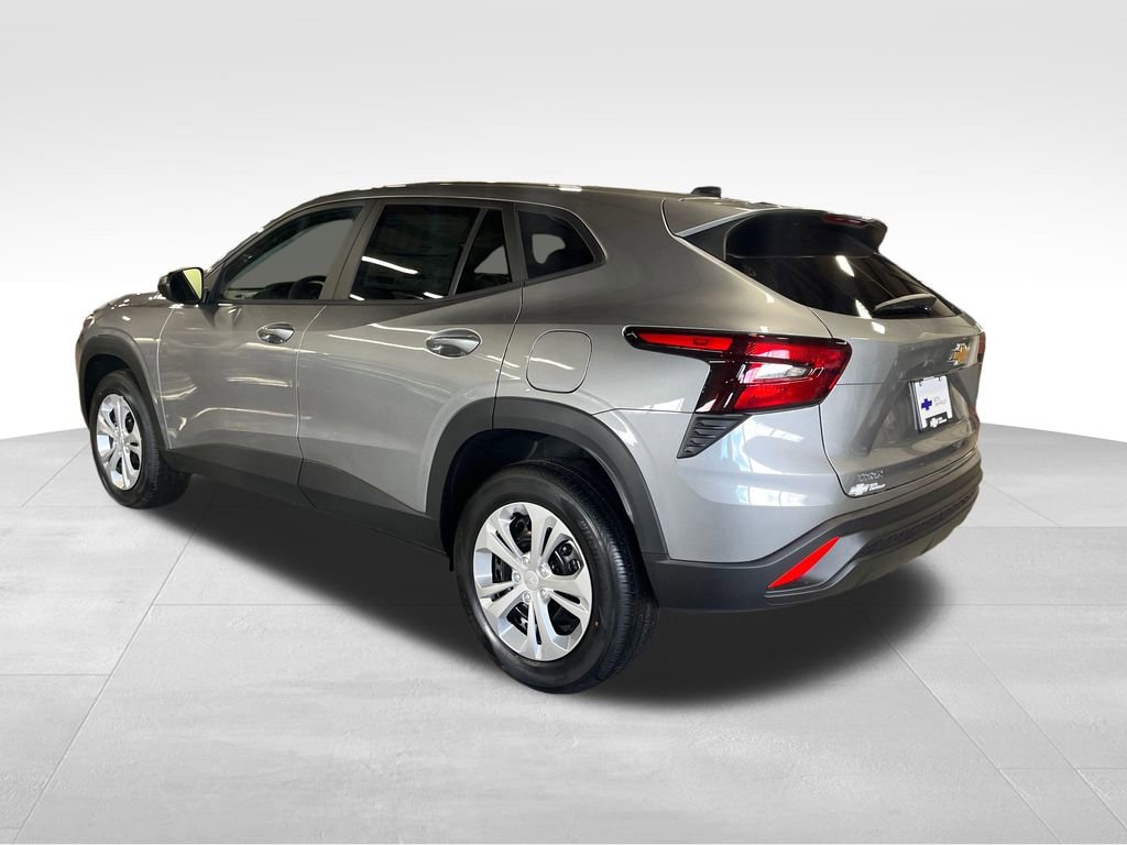 New 2026 Chevrolet Trax LS FWD image 3