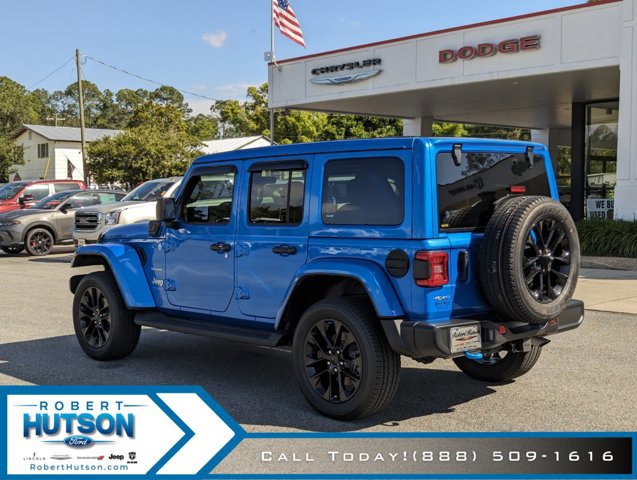 Used 2022 Jeep Wrangler Unlimited Sahara image 8