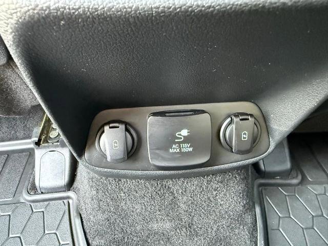 Used 2020 Hyundai Santa Fe Limited AWD/4WD image 22