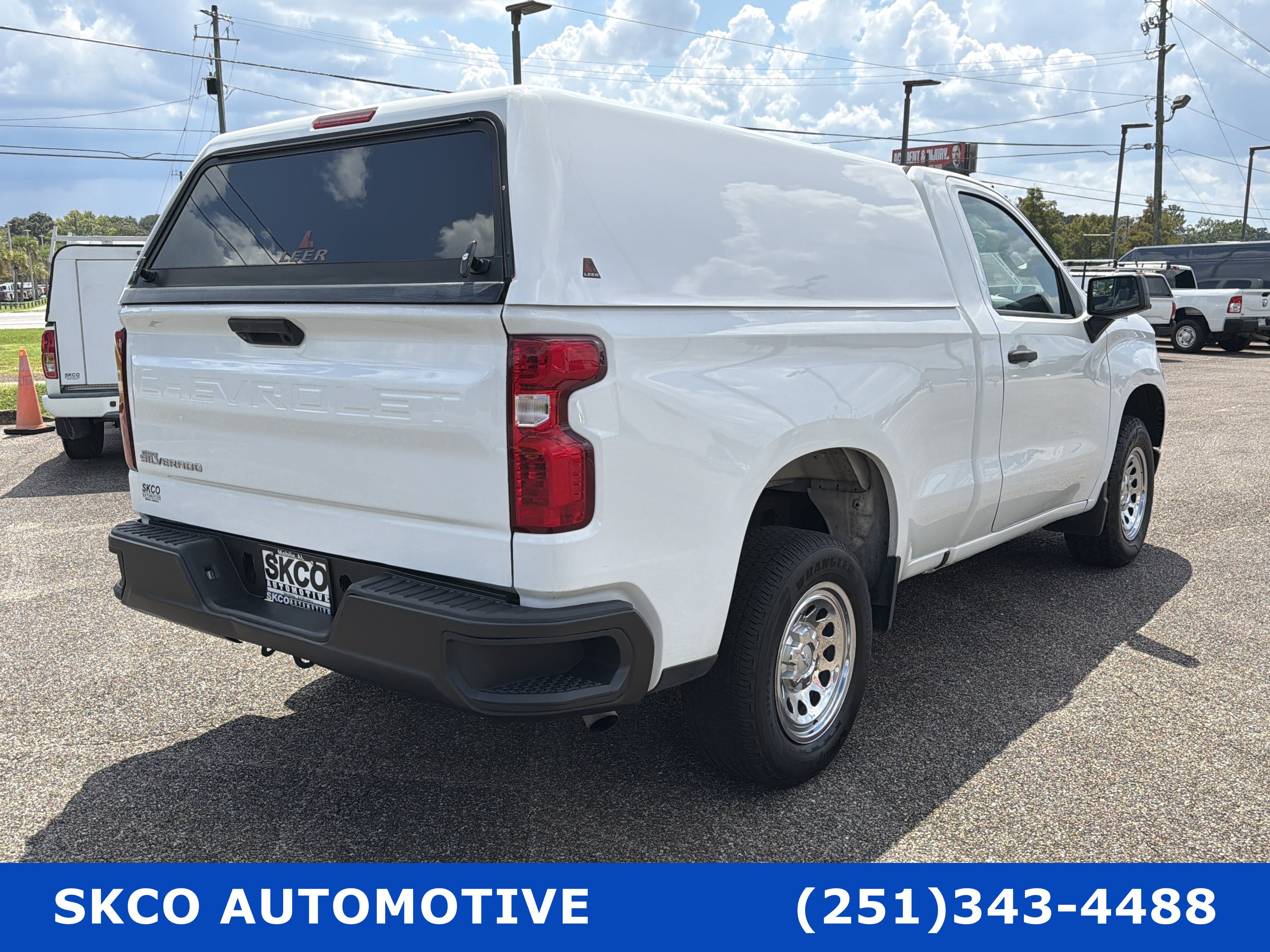 Used 2023 Chevrolet Silverado 1500 W/T RWD image 5