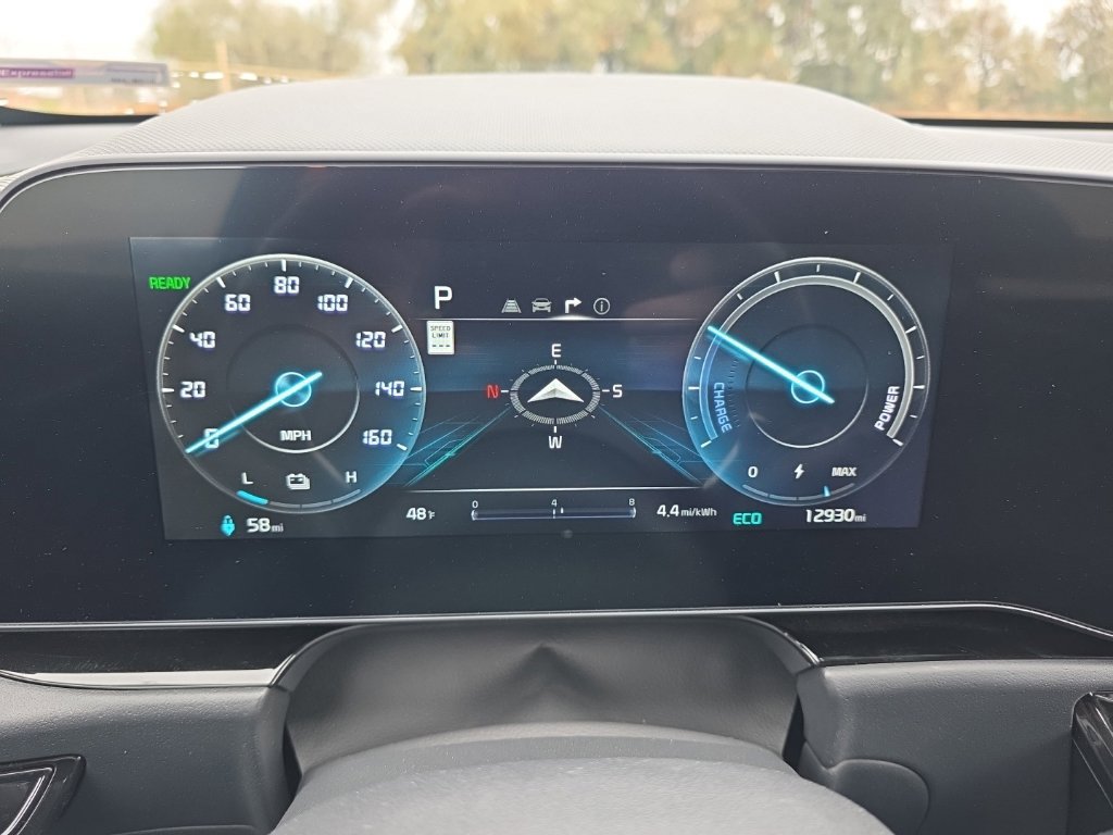 Certified 2025 Kia Niro Wave w/ Wave Preserve Package FWD image 11