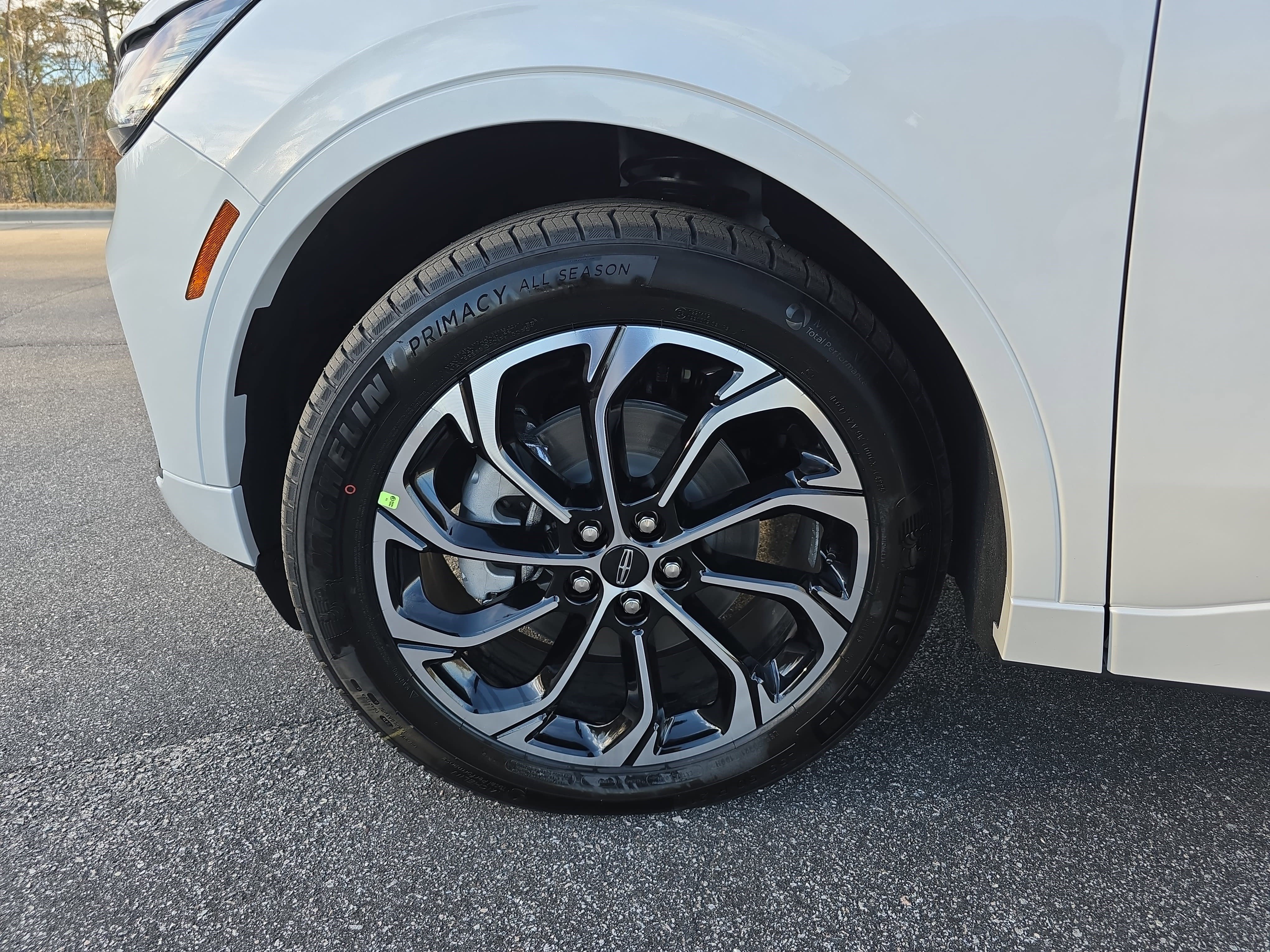 New 2026 Lincoln Nautilus Reserve AWD/4WD image 34
