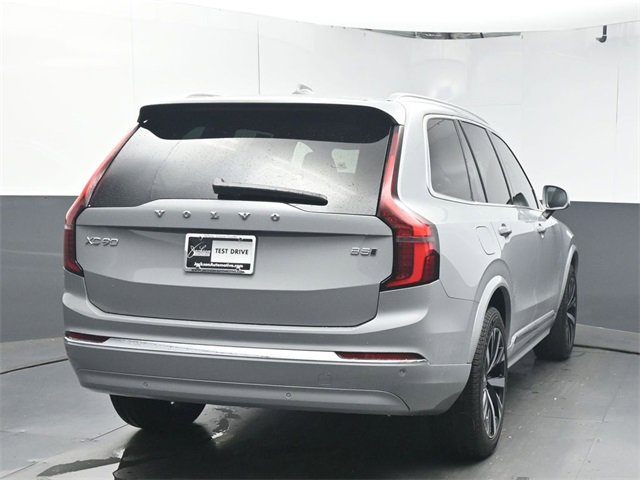 Used 2025 Volvo XC90 B5 Core w/ Protection Package image 7