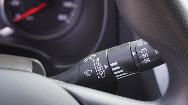 Used 2024 GMC Terrain SLE image 30