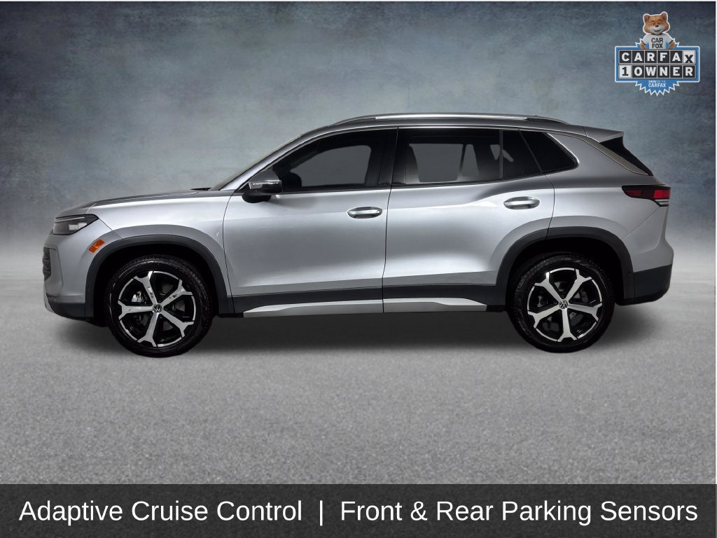 Used 2025 Volkswagen Tiguan SE AWD/4WD image 5