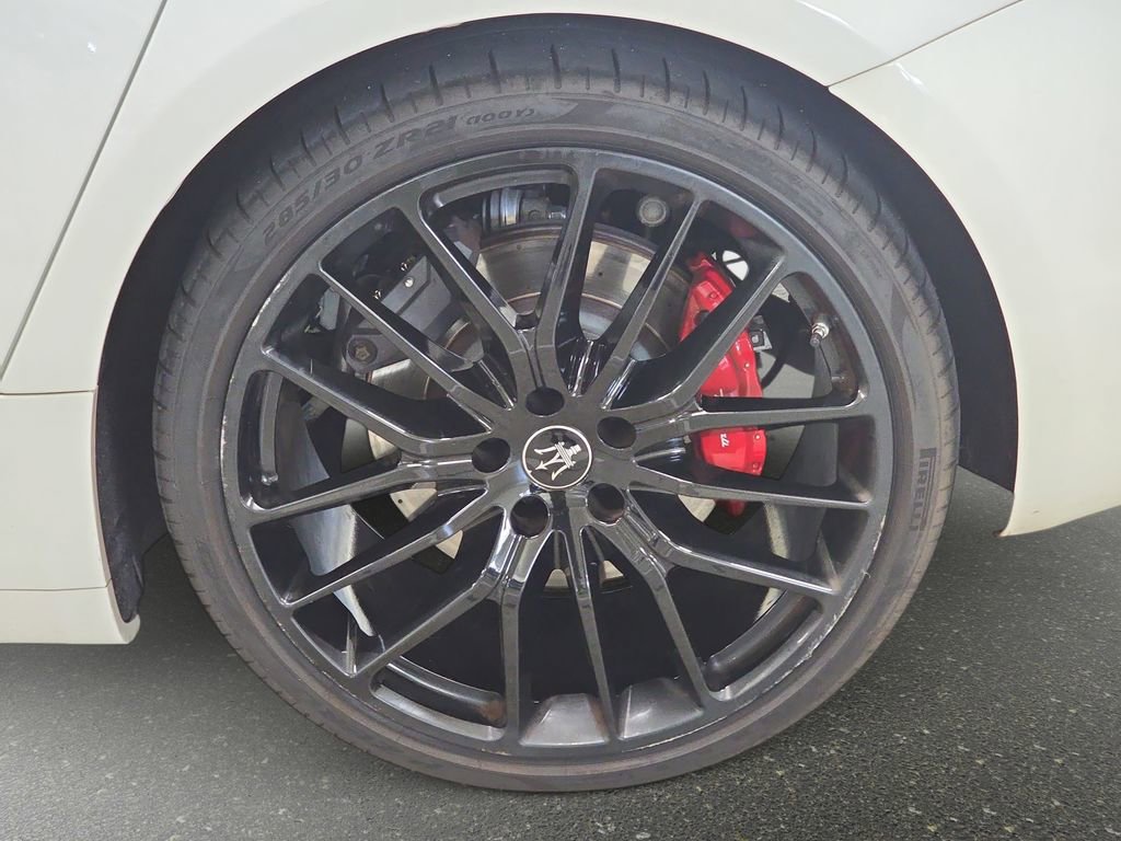 Used 2023 Maserati Ghibli Modena image 30