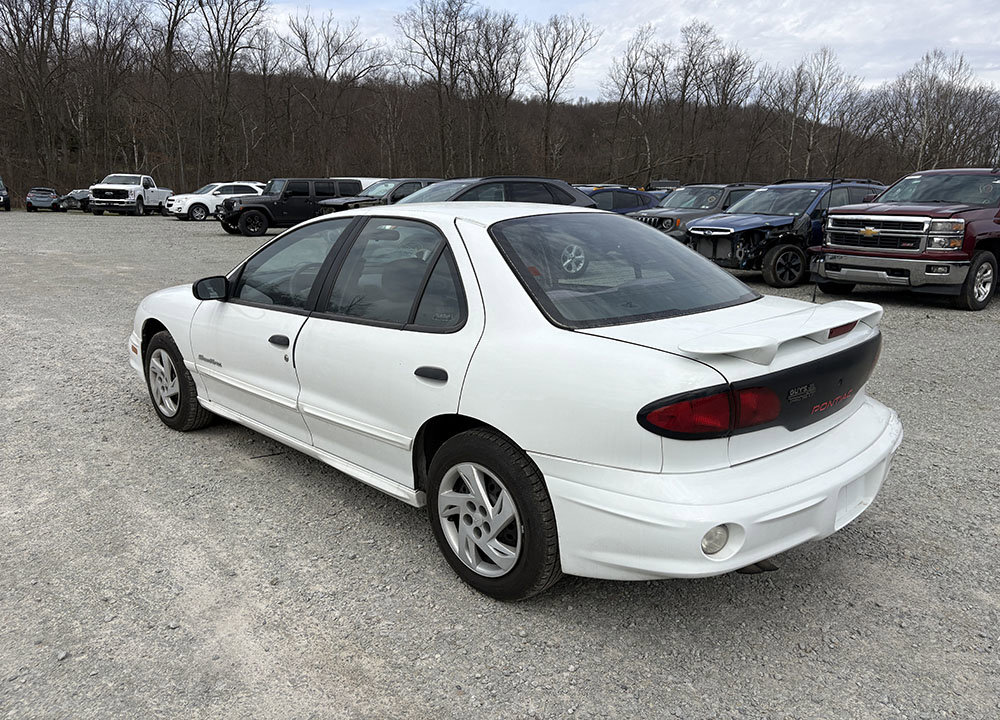 Used 2001 Pontiac Sunfire SE w/ Special Edition Pkg image 4