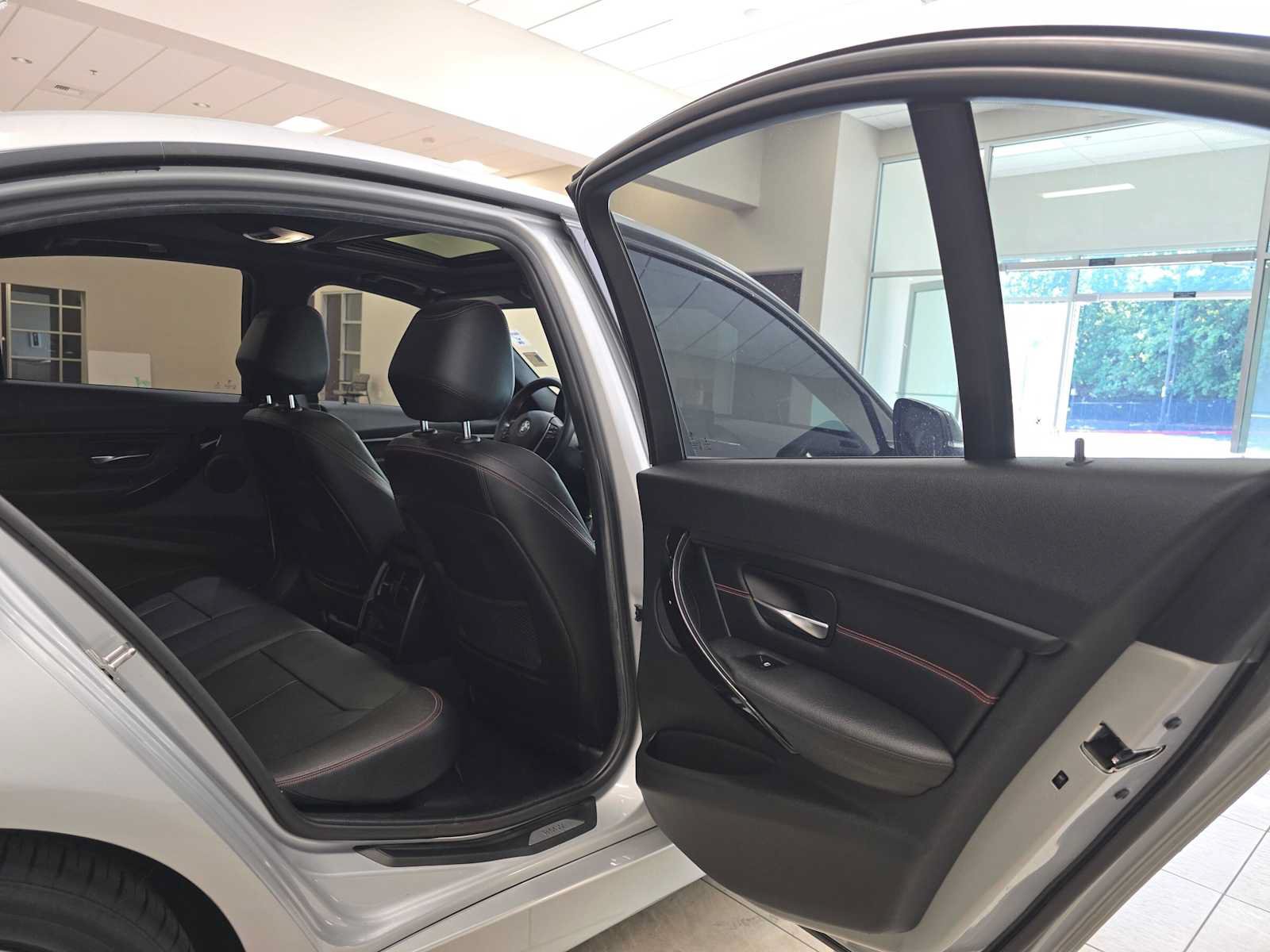 Used 2015 BMW 328i Sedan RWD image 27