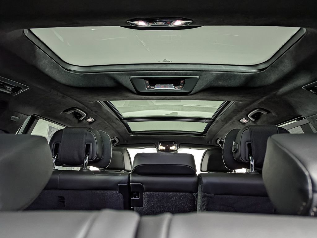 Certified 2025 BMW X7 M60i w/ Executive Package image 12