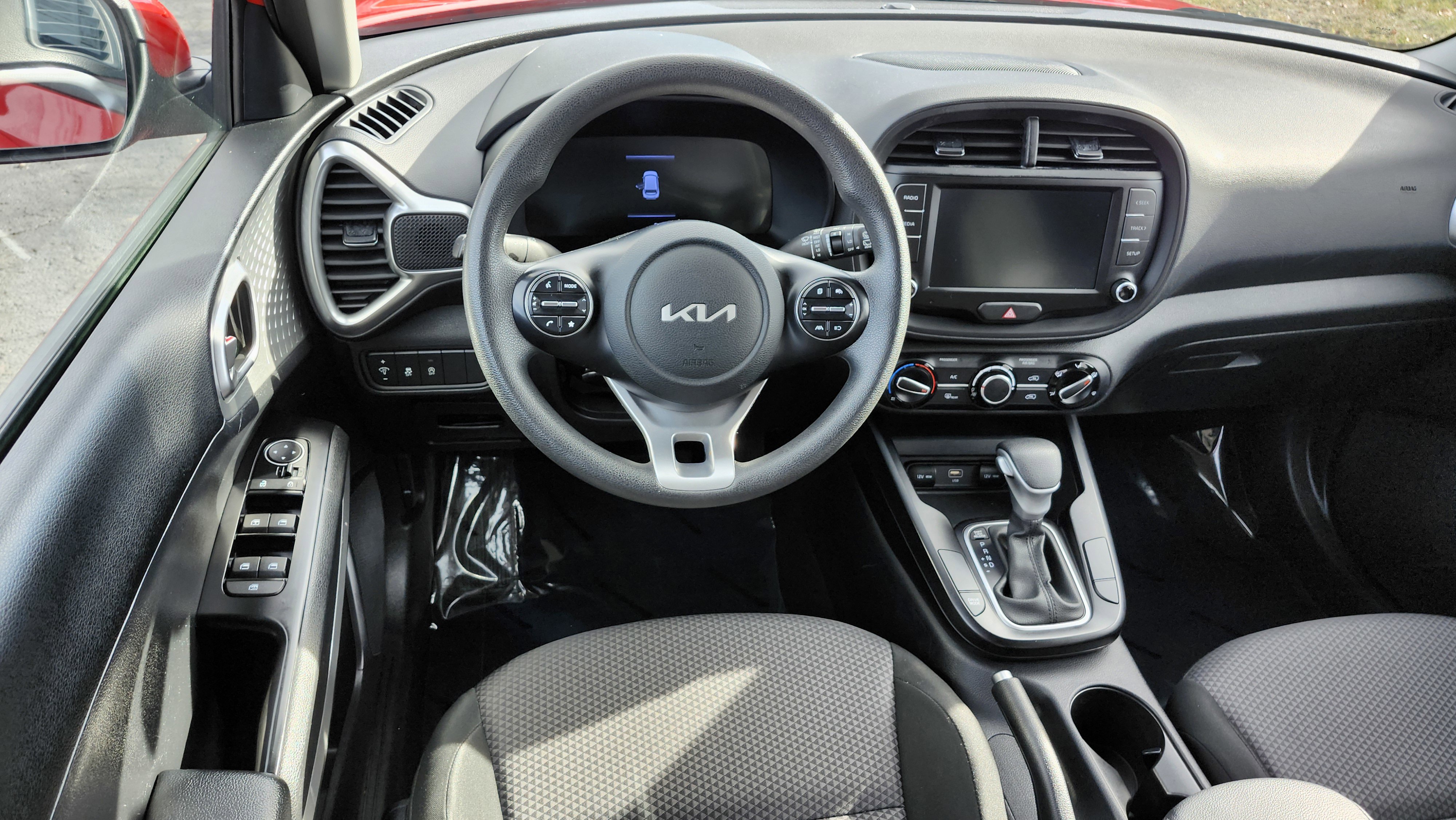 Used 2024 Kia Soul LX w/ Option Group 015 image 24