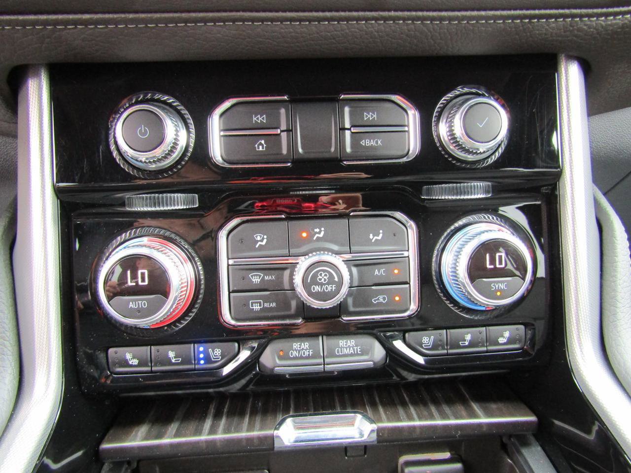 Used 2021 GMC Yukon Denali AWD/4WD image 22