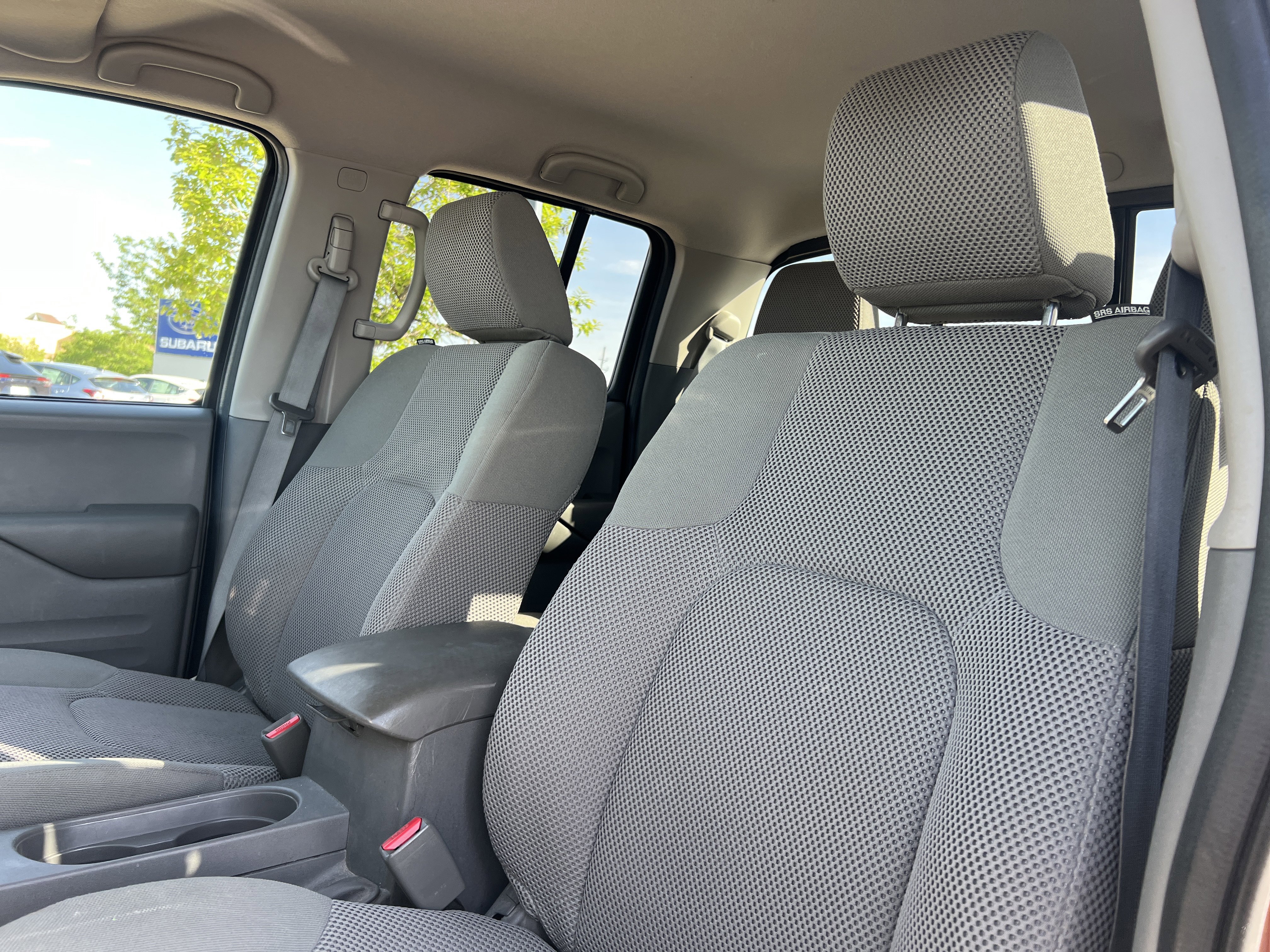 Used 2017 Nissan Frontier SV w/ SV Value Truck Package AWD/4WD image 24