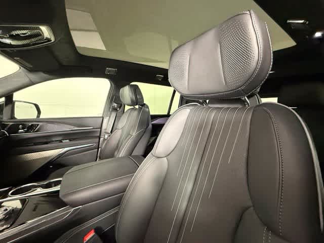 New 2026 Cadillac Escalade IQL Sport 2 w/ LPO, ONYX Package AWD/4WD image 5