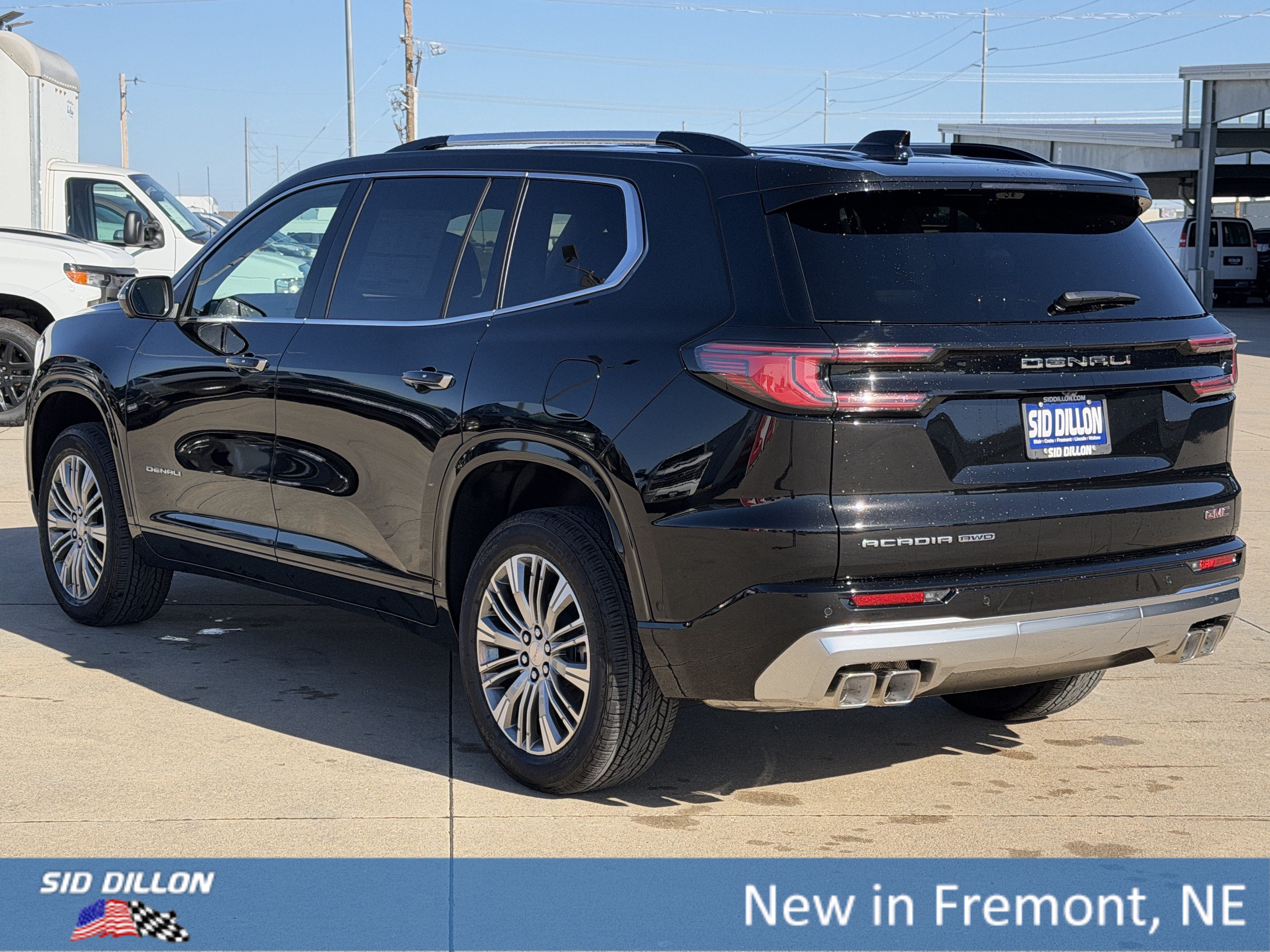 New 2027 GMC Acadia Denali w/ LPO, Floor Liner Package AWD/4WD image 8