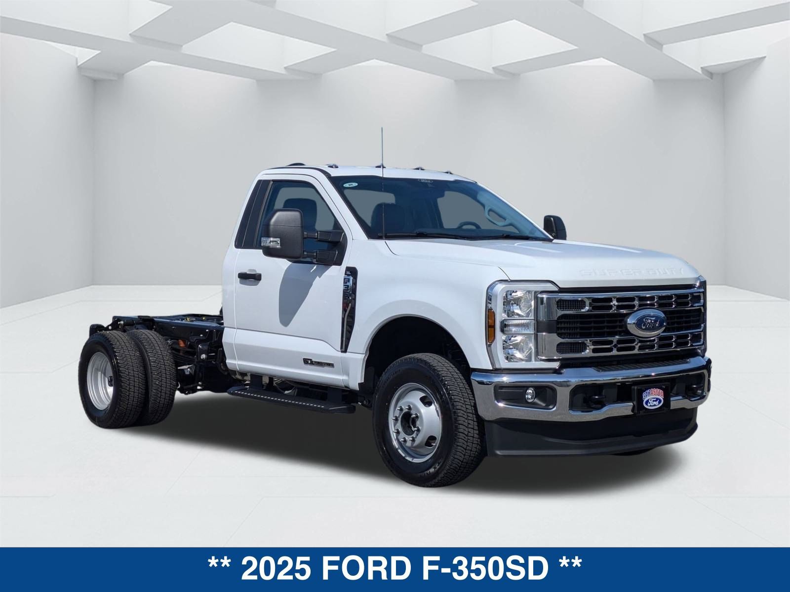 New 2025 Ford F350 XL w/ XL Chrome Package image 3