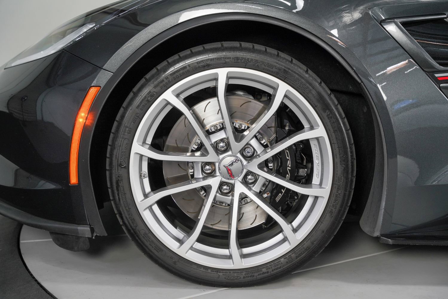 Used 2019 Chevrolet Corvette Grand Sport RWD image 21