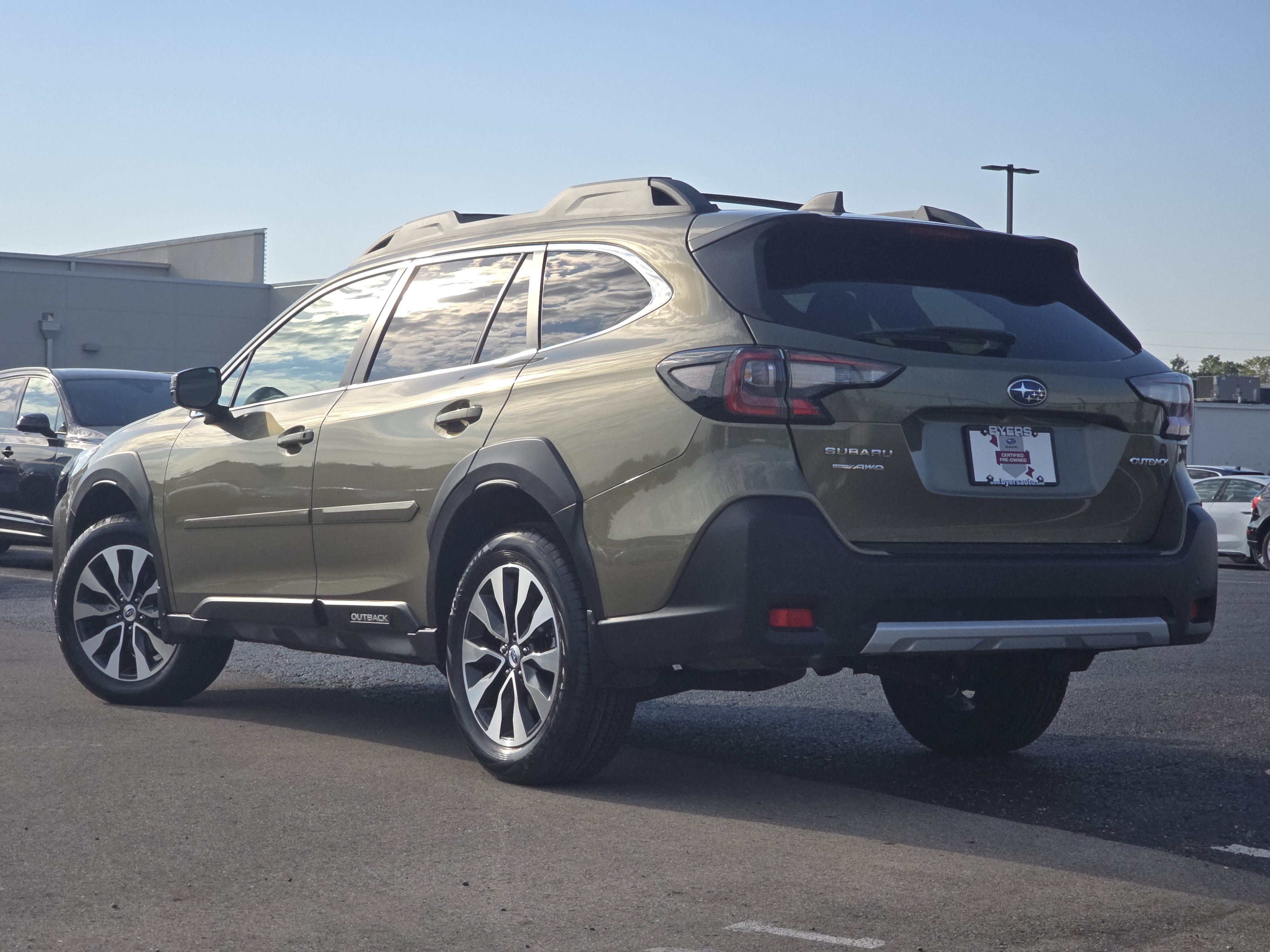 Certified 2024 Subaru Outback Limited AWD/4WD image 5