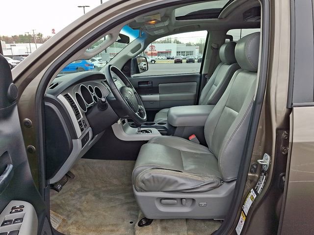 Used 2008 Toyota Sequoia SR5 image 17