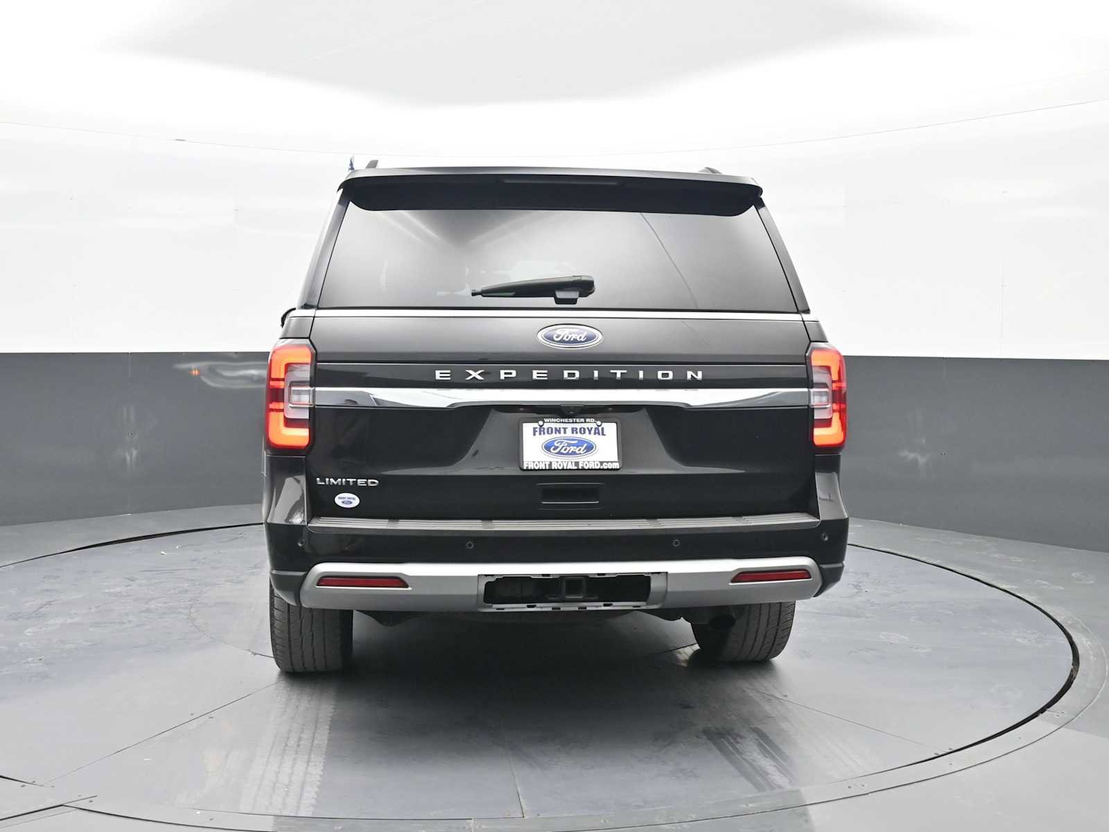 Used 2023 Ford Expedition Limited image 6