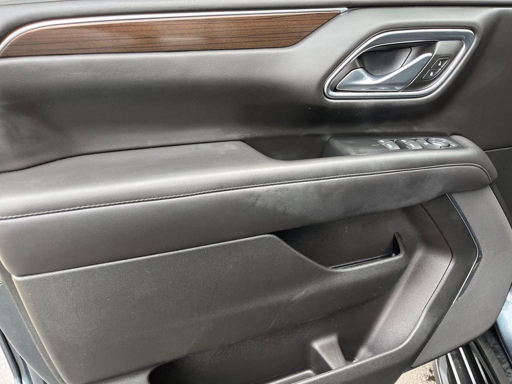 Used 2021 GMC Yukon XL SLE image 27