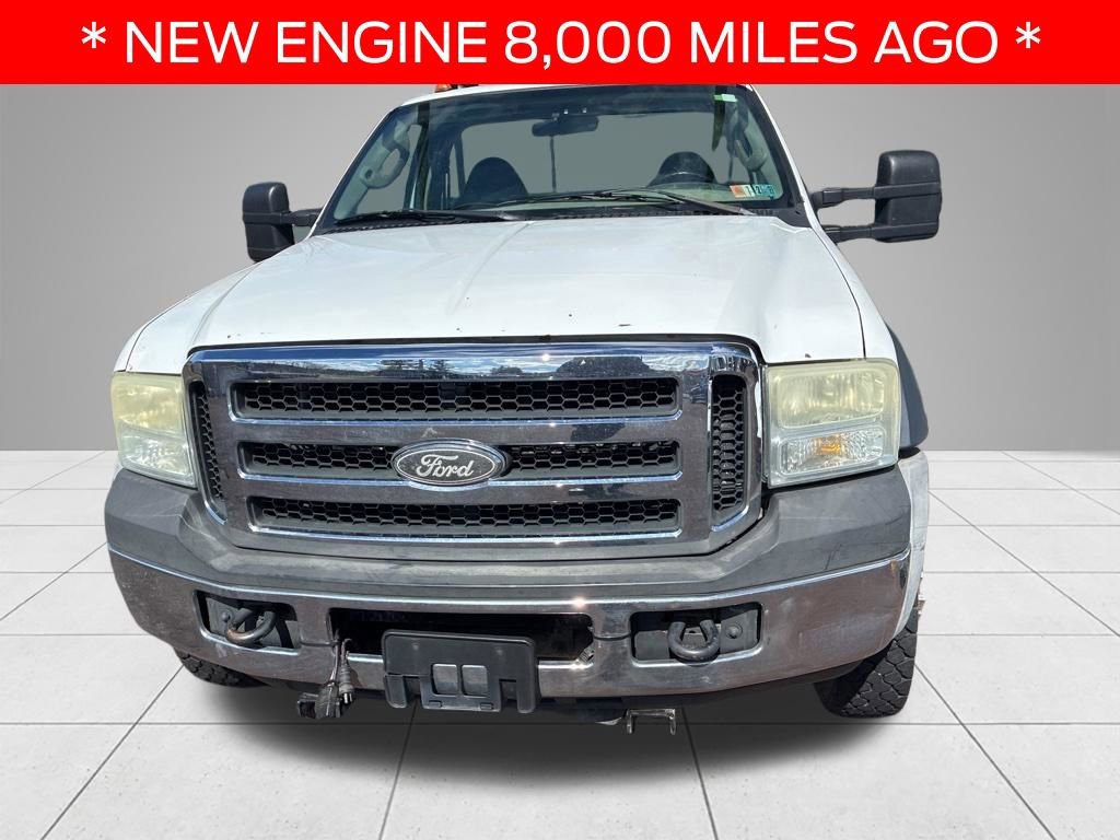 Used 2007 Ford F550 4x4 Regular Cab Super Duty image 2