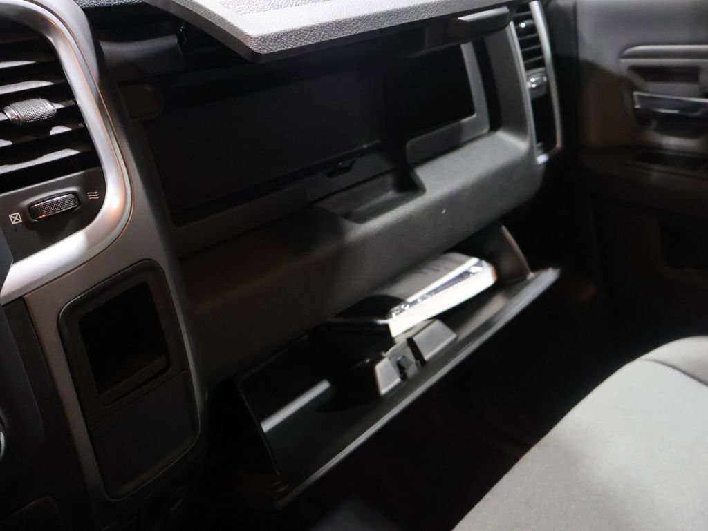 Used 2023 RAM 1500 Classic SLT AWD/4WD image 30